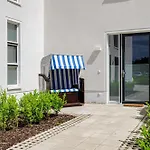 Prora - Strandkorb Am Strand Und Waschmaschine - Duenenterrasse 아파트 빈츠